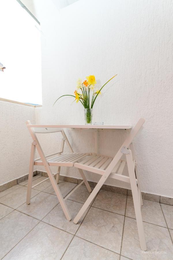 Sobe I Apartman Mareta Miholascica Exterior foto