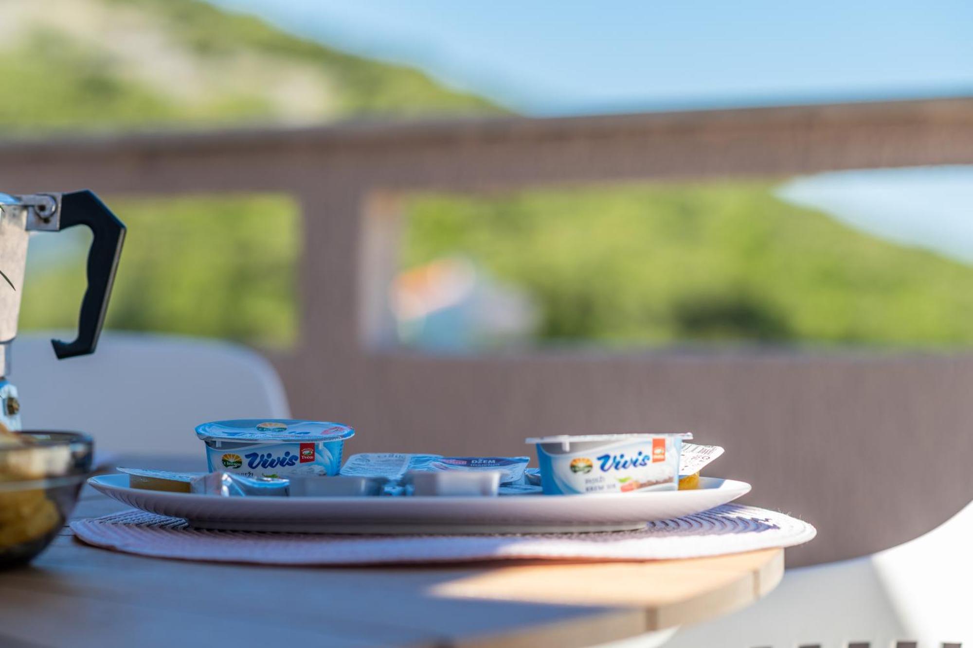 Sobe I Apartman Mareta Miholascica Exterior foto